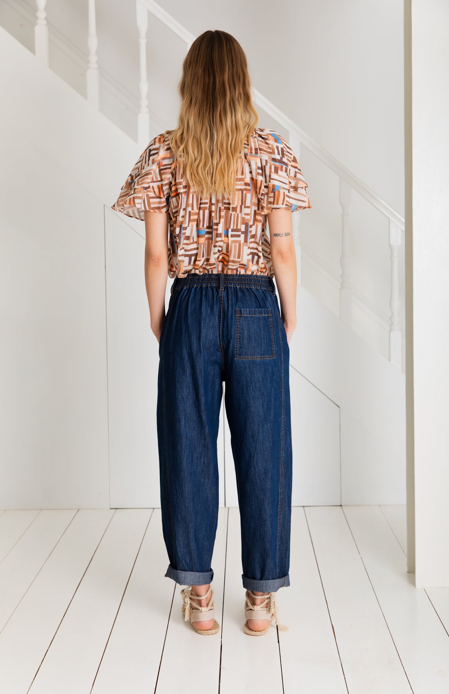 Nieve Barrel Denim Jean - Denim Mid Wash