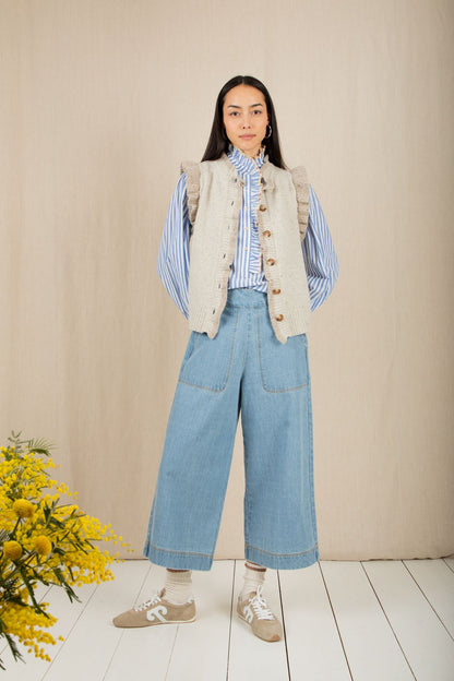 Della Gilet - Oyster