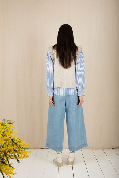 Della Gilet - Oyster