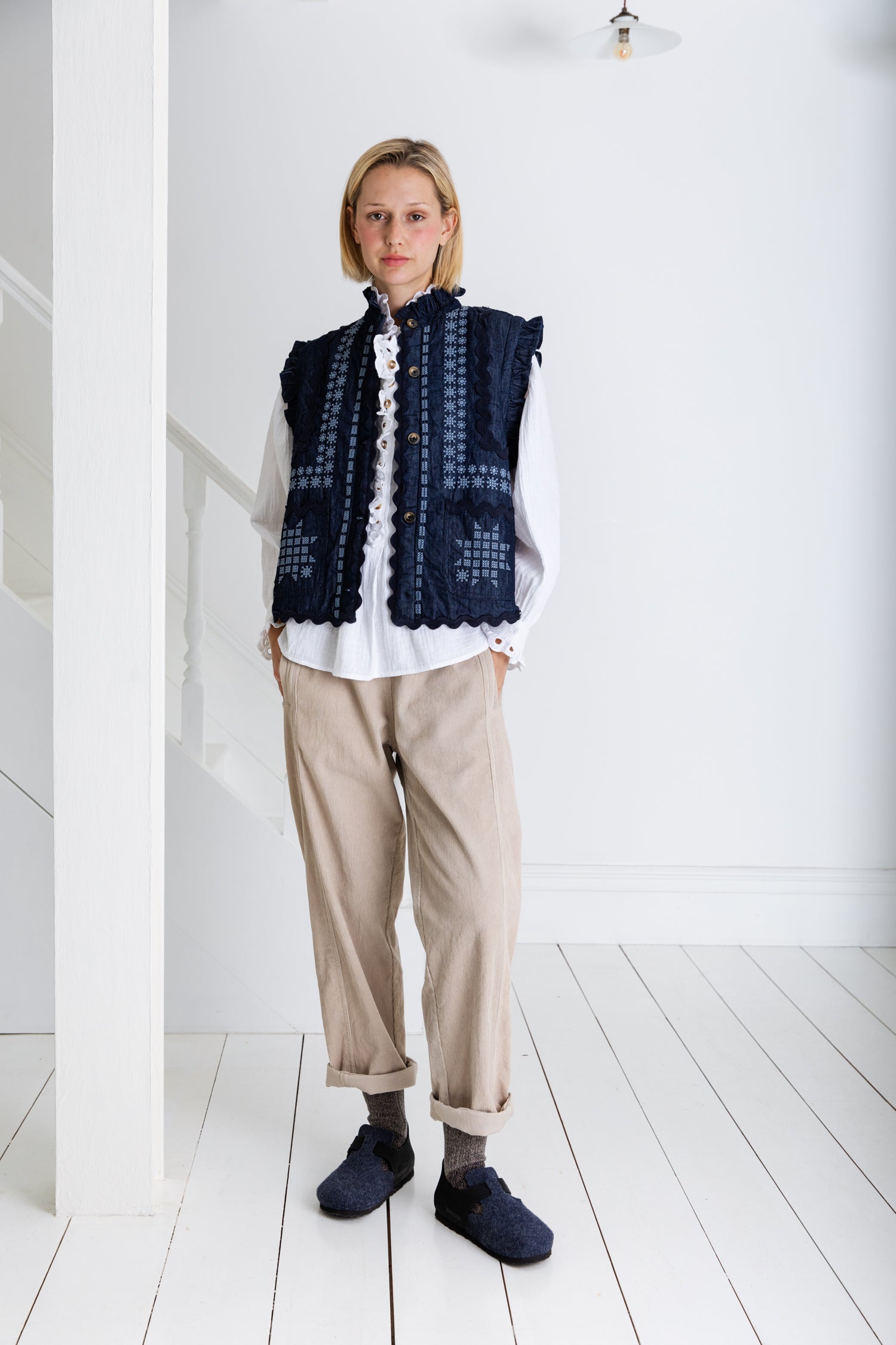 Gwen Gilet - Dark Denim – Bonté